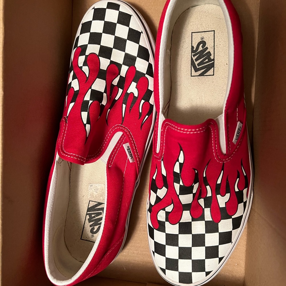 Flame Checkerboard slip on Vans